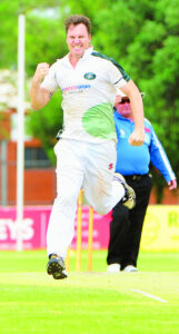 Dixon ready to bat on for West