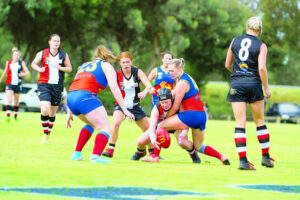 Bambill back in final