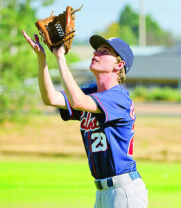 Wanderers romp in