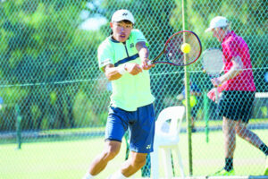Kelly aims for three