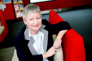 La Trobe University staff agree to job-saving pay cut
