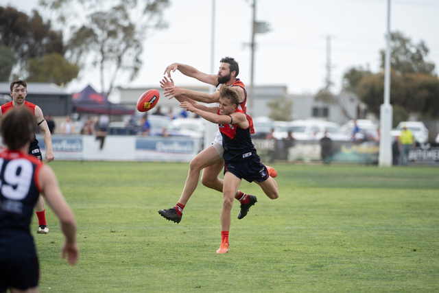 Dees dash to big dance