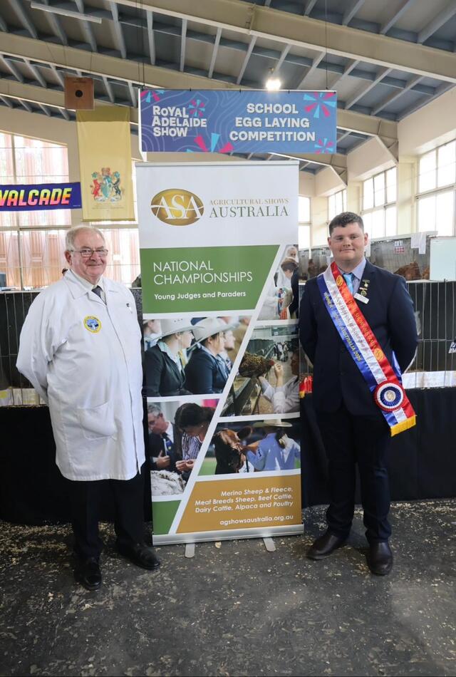 Plucky young poultry judge wins national title