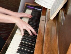 Pop-in for piano recital